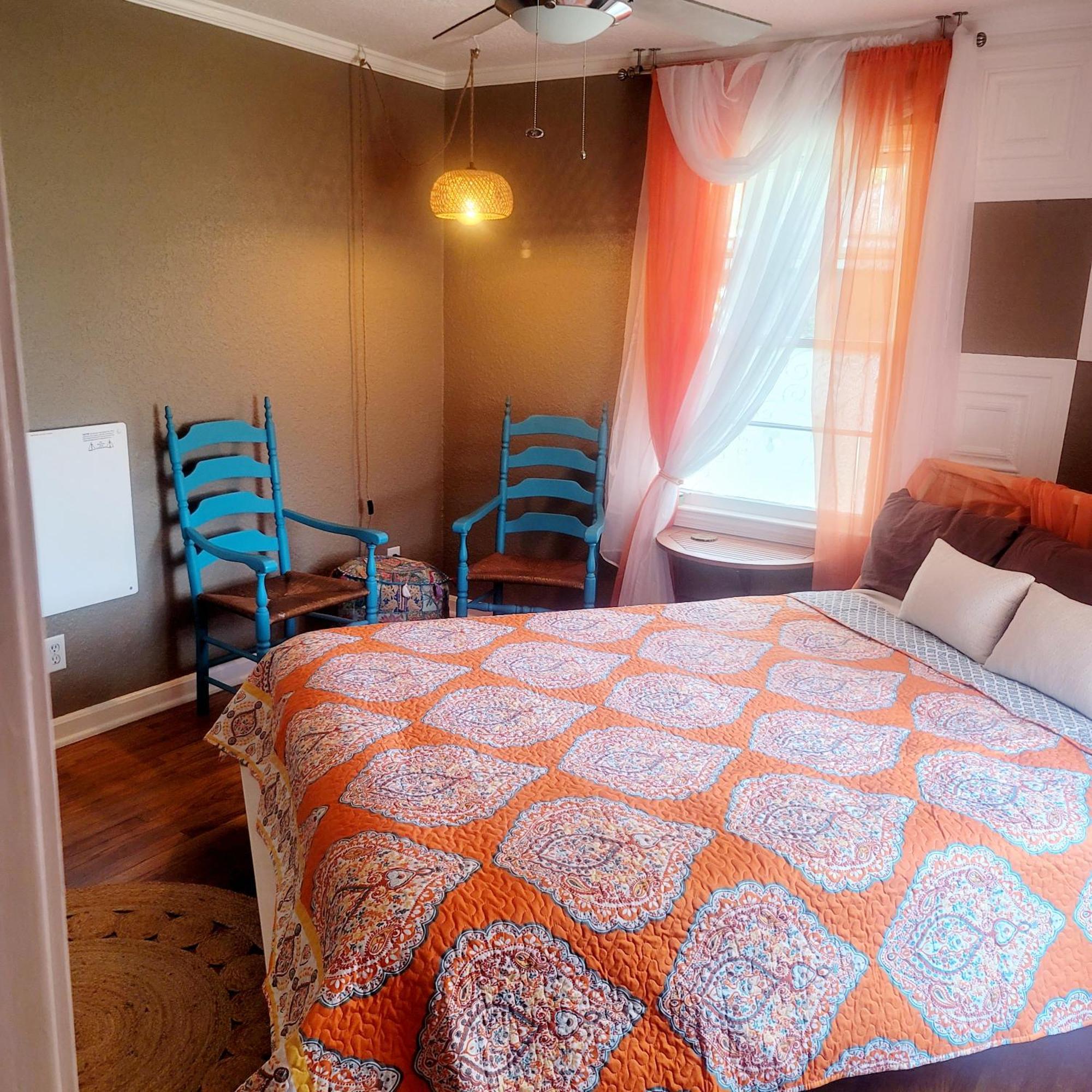 Beach Go-Boho Private Room & Coffee - Tea! Free 不伦瑞克 外观 照片